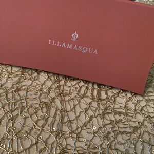 Illamasqua Unveiled Artistry Palette in Rich Pink